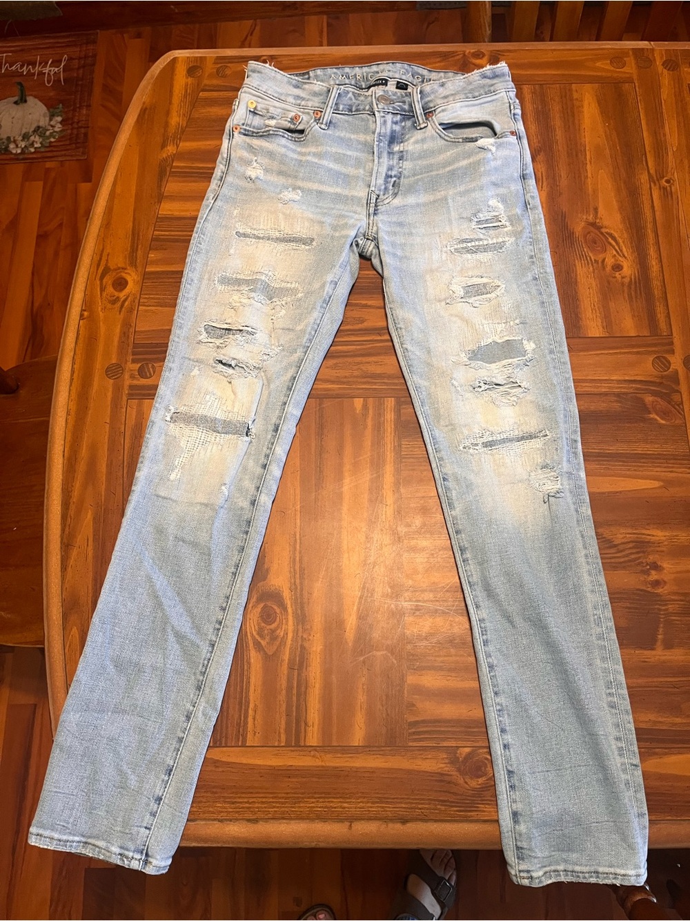American Eagle Light Blue Distressed Men’s Jeans